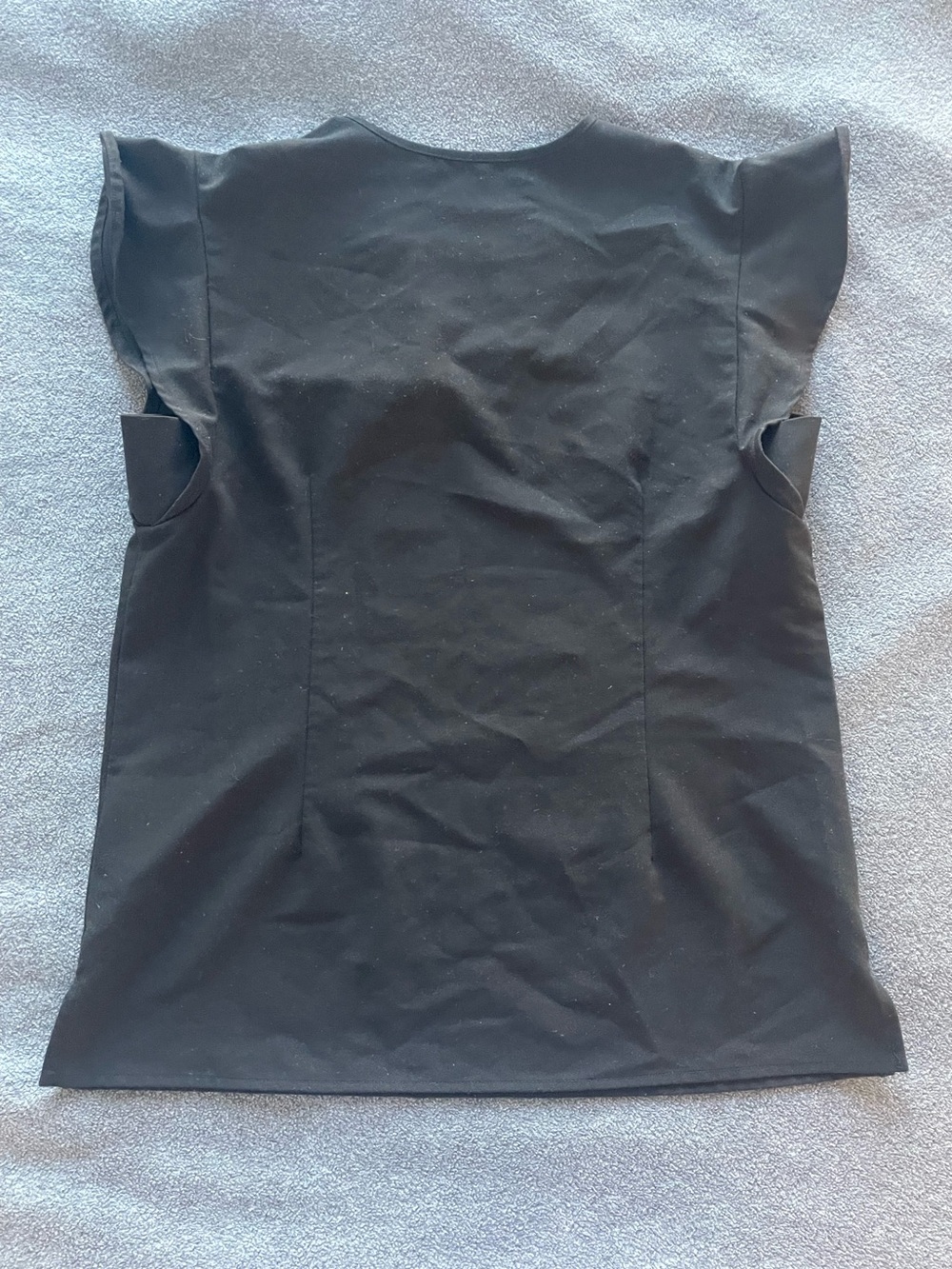 Figs Natal Flutter Scrub Top in black - Picture 3 of 4
